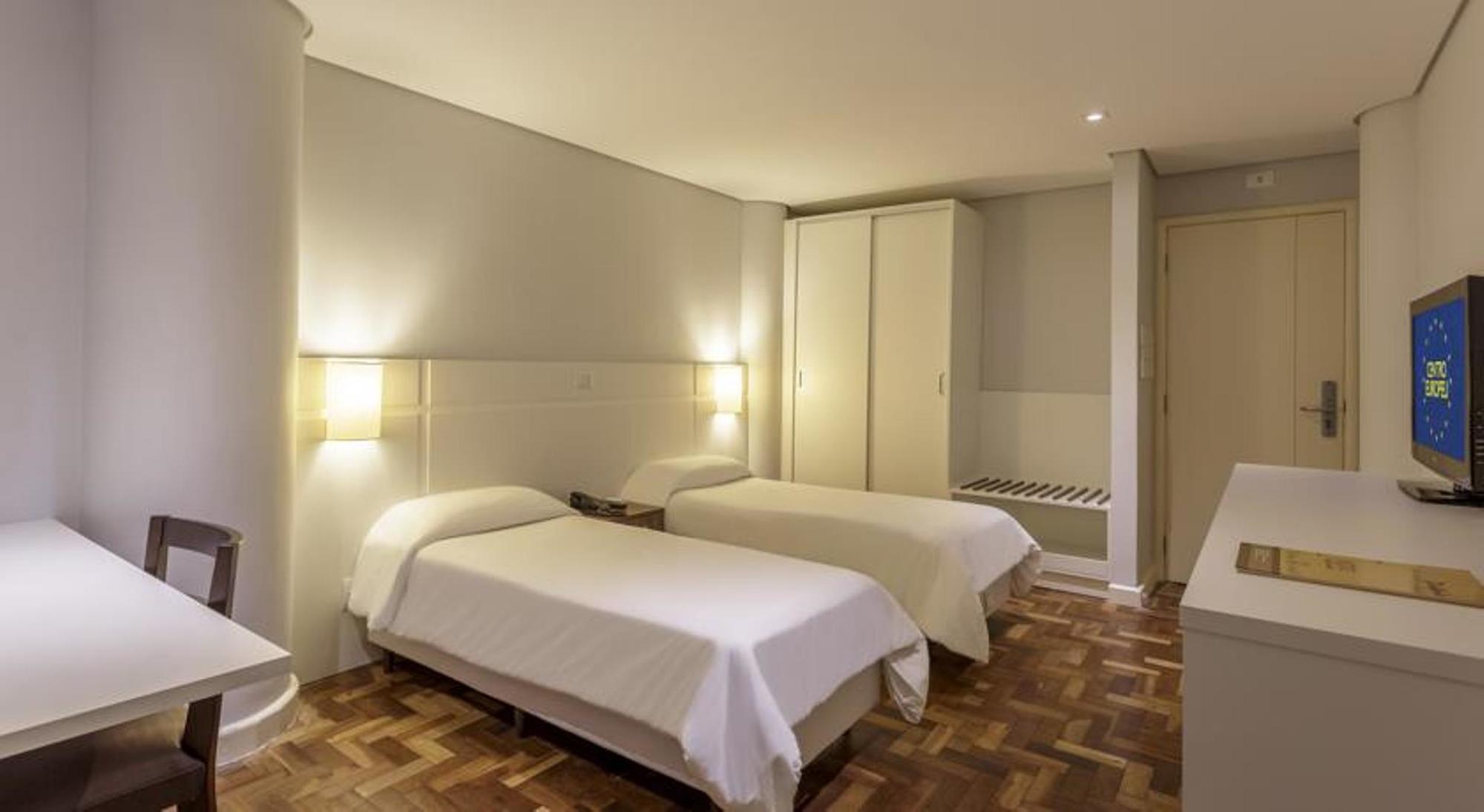 Hotel Centro Europeu Curitiba Dış mekan fotoğraf