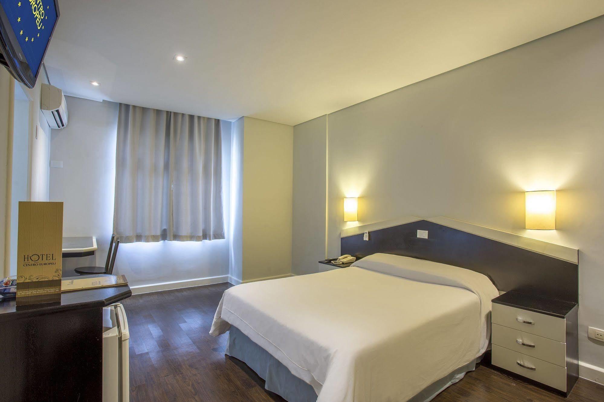 Hotel Centro Europeu Curitiba Dış mekan fotoğraf
